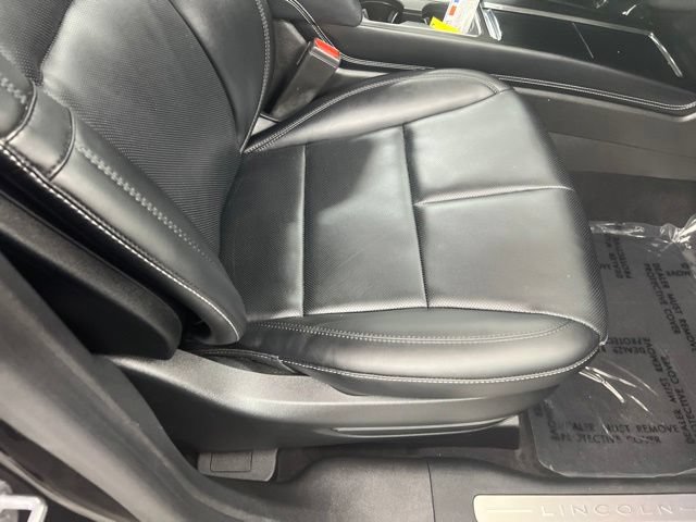 Certified 2023 Lincoln Corsair AWD w/ Equipment Group 101A image 24