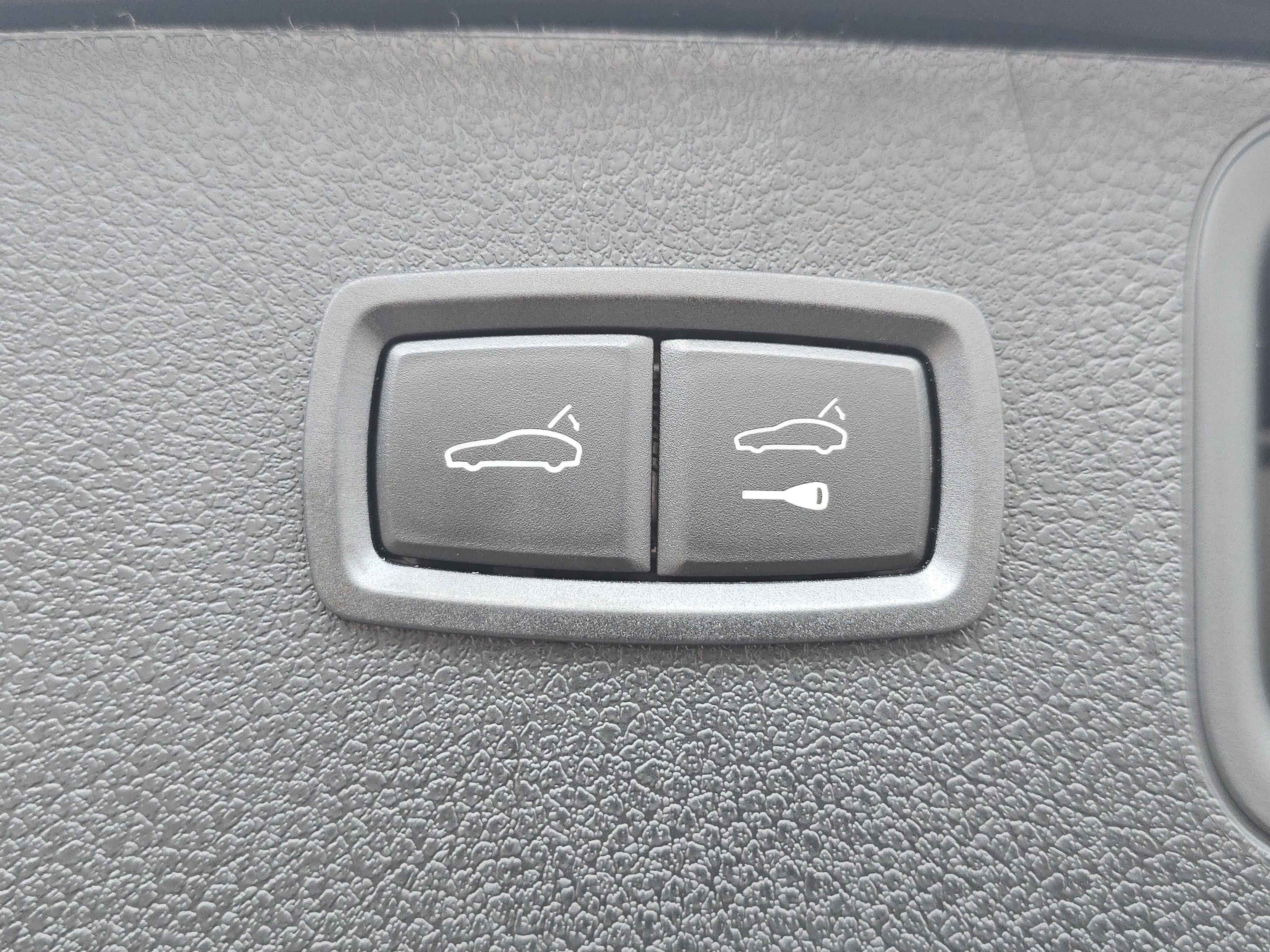 New 2026 Porsche Macan S image 17