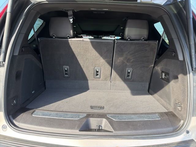 Used 2023 Cadillac Escalade Premium Luxury image 8