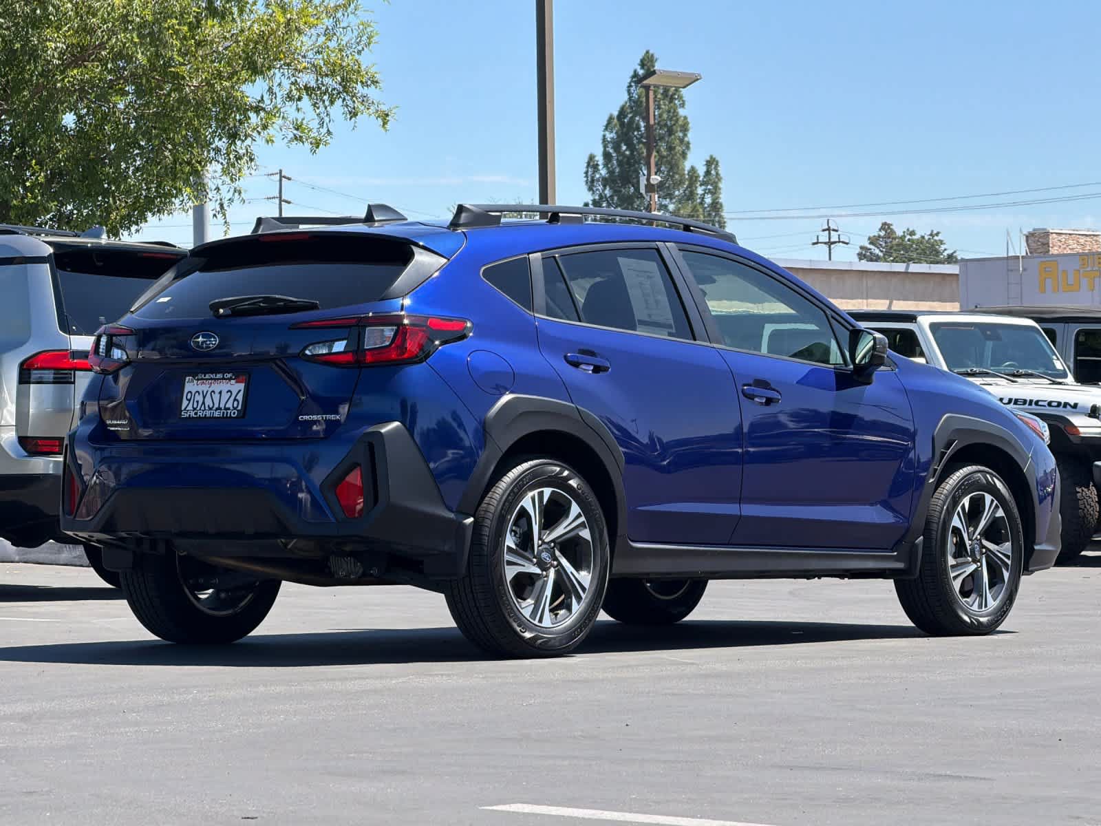 Used 2024 Subaru Crosstrek 2.0i Premium AWD/4WD image 4