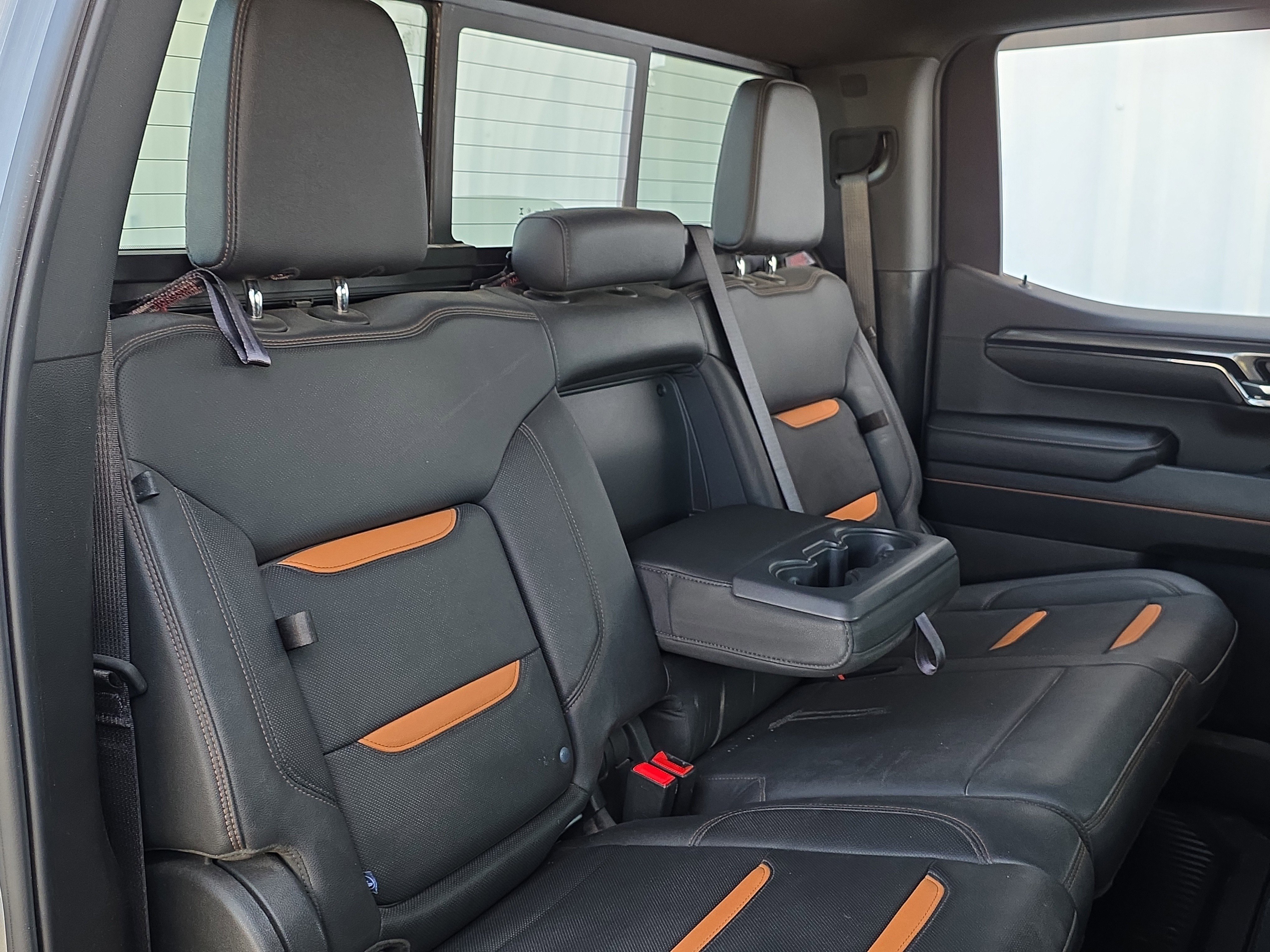 Used 2024 GMC Sierra 1500 AT4 w/ AT4 Preferred Package image 34