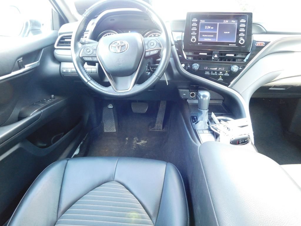 Used 2023 Toyota Camry SE FWD image 16