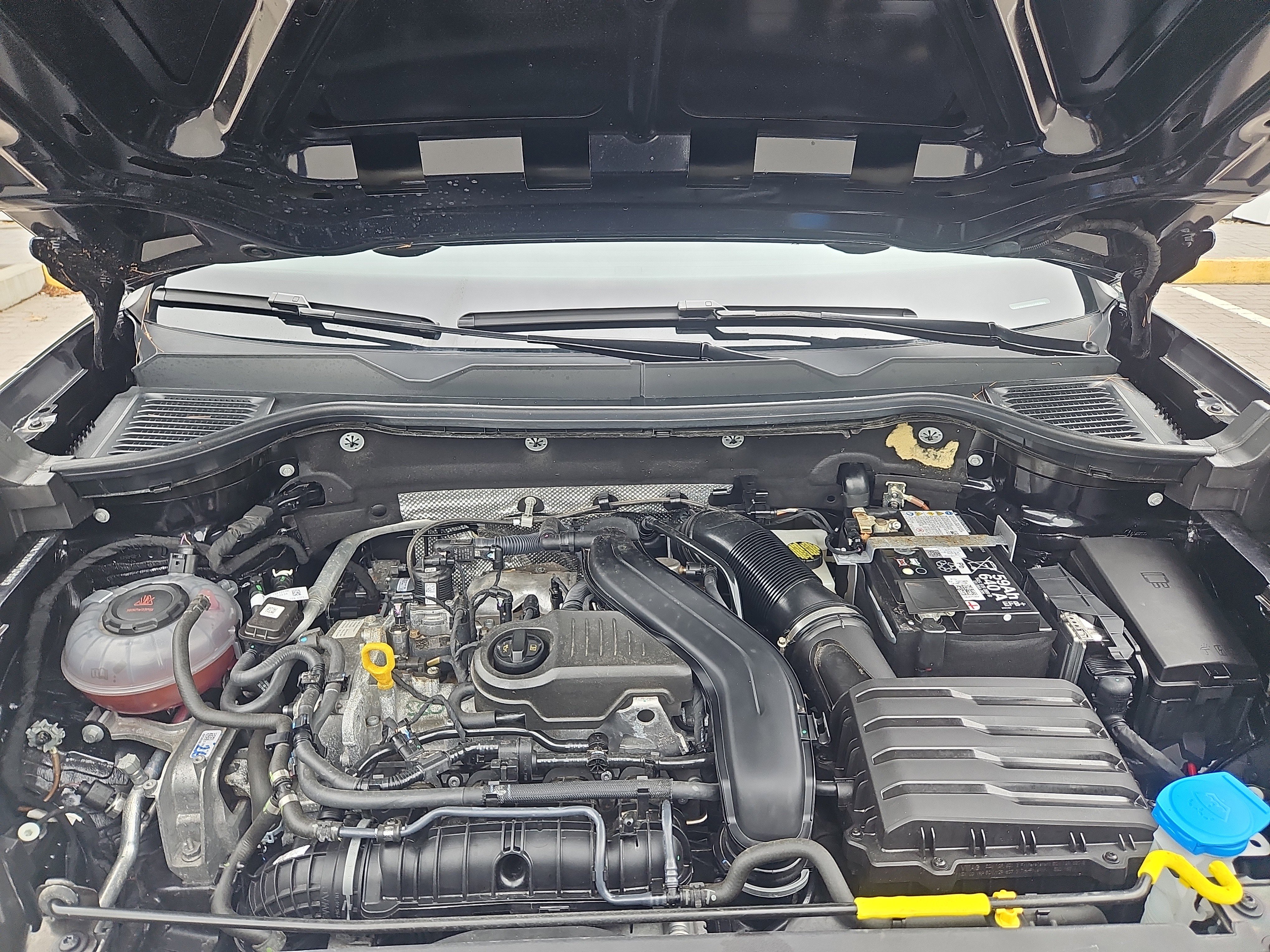 Certified 2024 Volkswagen Taos SE AWD/4WD image 32