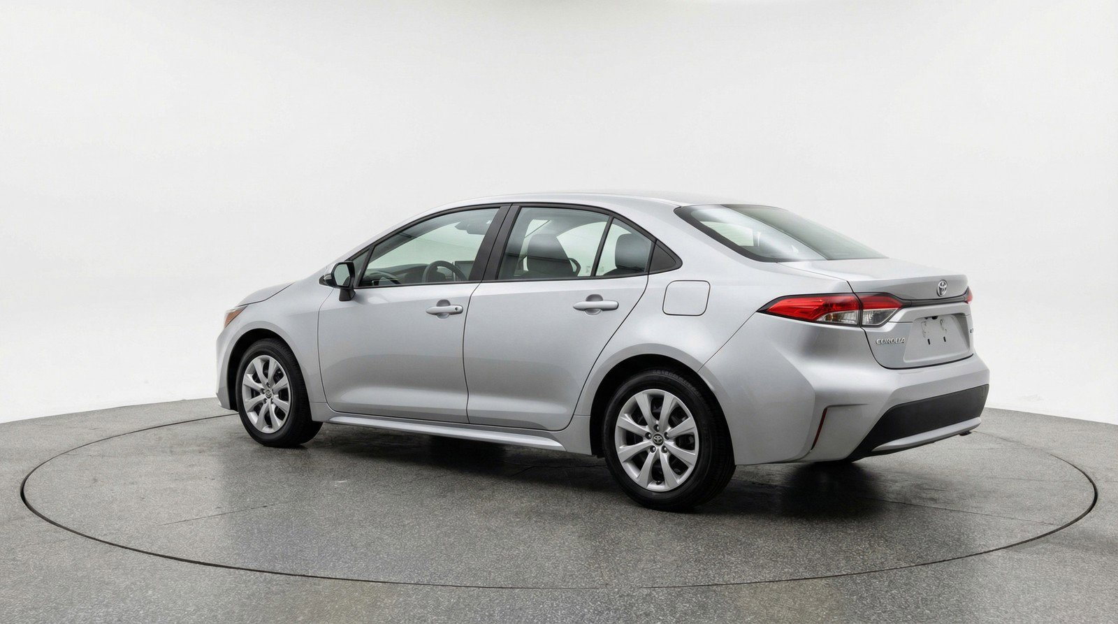 Used 2025 Toyota Corolla LE FWD image 6