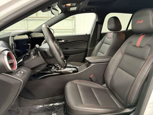 Certified 2024 Chevrolet Trax RS w/ Sunroof Package image 19