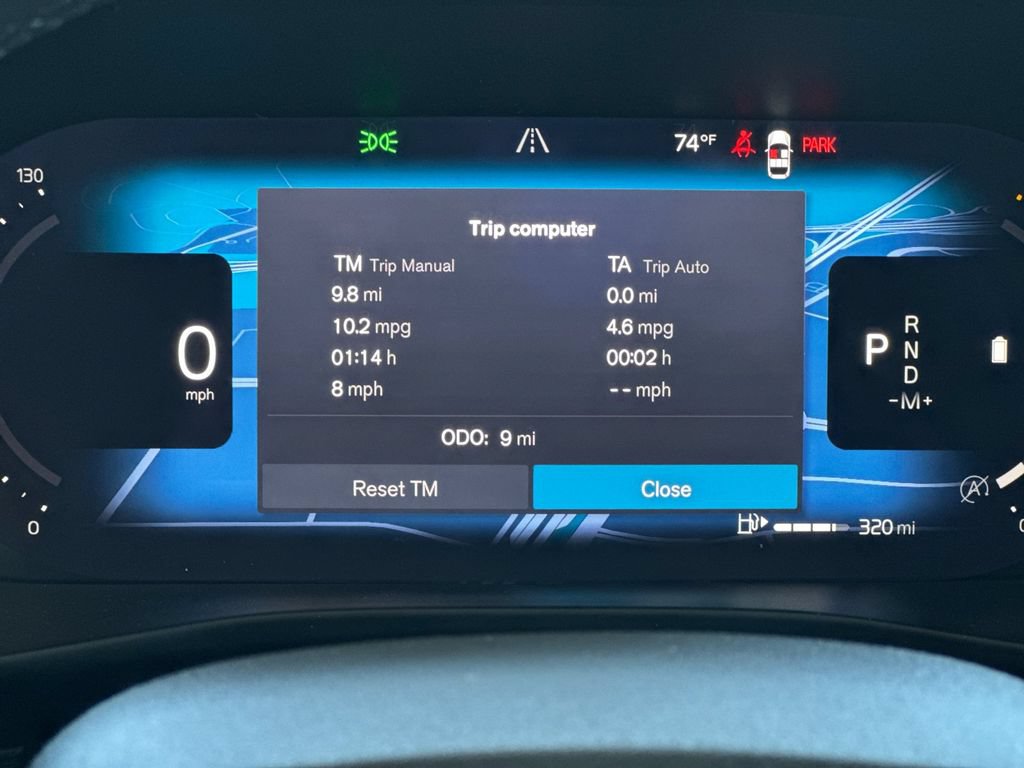 New 2026 Volvo XC40 B5 Plus w/ Protection Package Premier AWD/4WD image 27