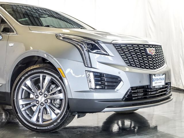 Certified 2025 Cadillac XT5 Premium Luxury w/ LPO, Floor Liner Package FWD image 3