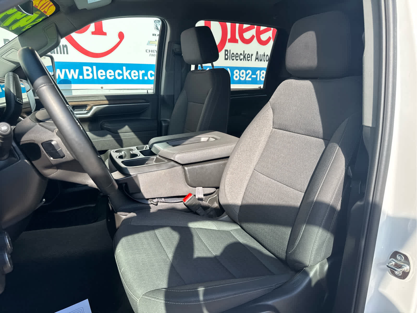 Used 2025 Chevrolet Silverado 2500 LT w/ Convenience Package AWD/4WD image 35