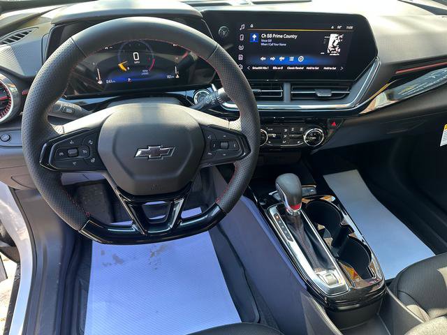 New 2025 Chevrolet Trax RS w/ Sunroof Package image 10