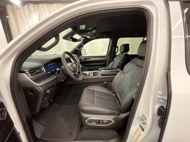 New 2026 Jeep Grand Wagoneer L Limited AWD/4WD image 10