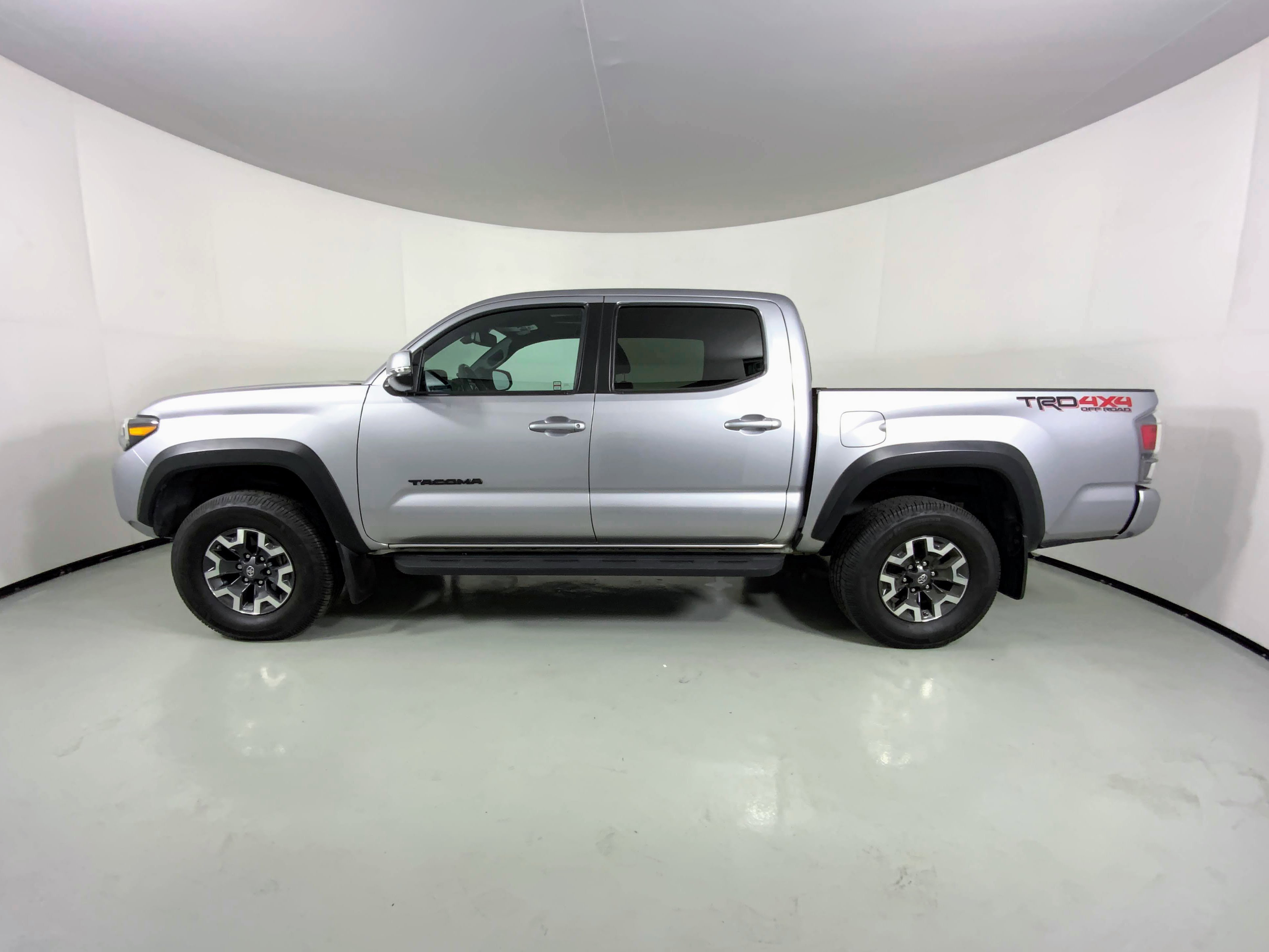 Used 2021 Toyota Tacoma SR image 6