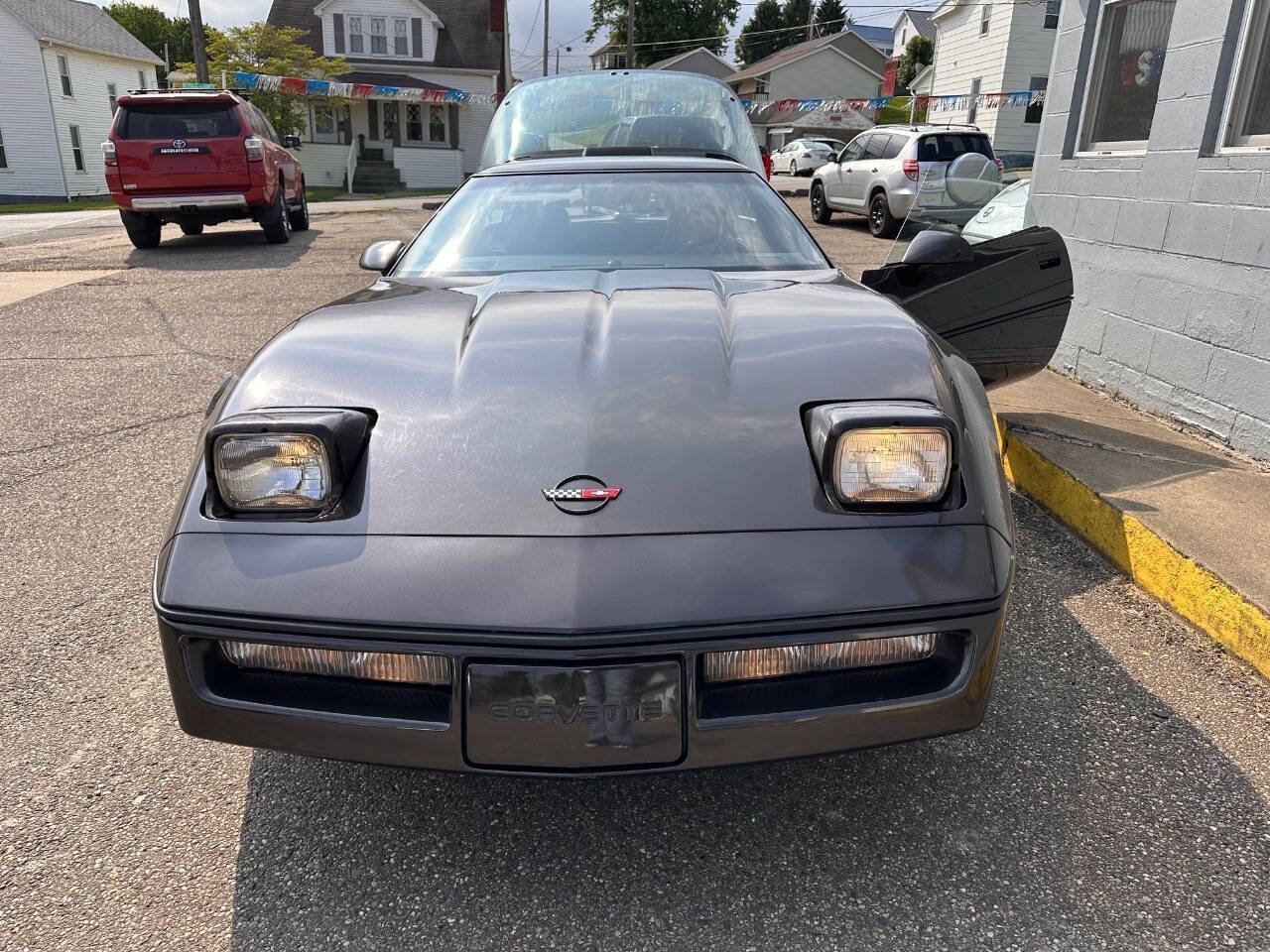 Used 1989 Chevrolet Corvette Coupe RWD image 16