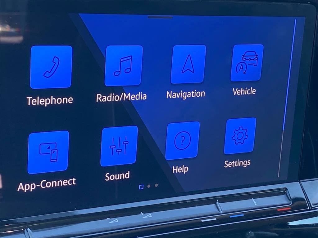 Certified 2024 Volkswagen Atlas SEL Premium R-Line image 16