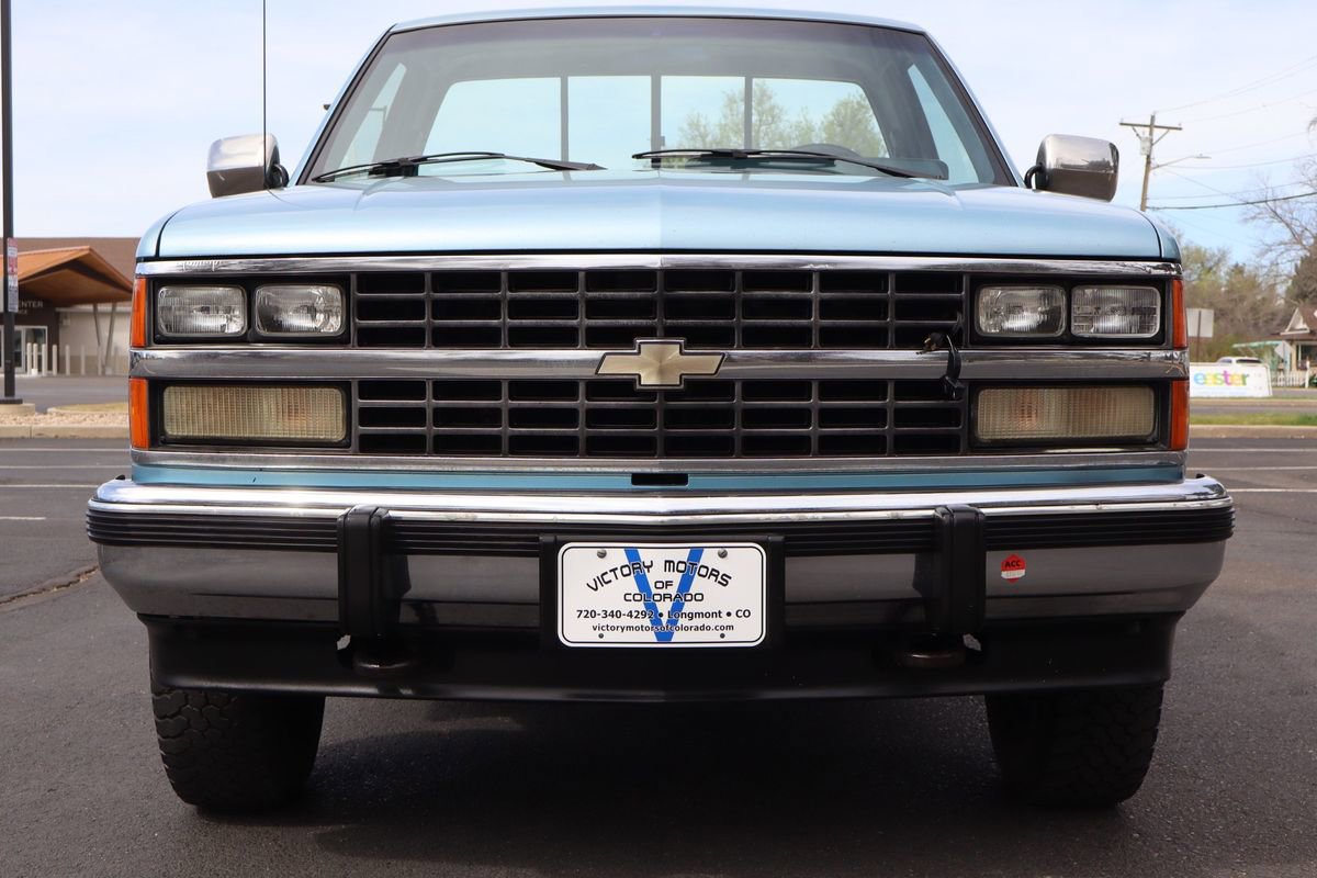 Used 1989 Chevrolet Silverado 2500 4x4 Regular Cab image 13