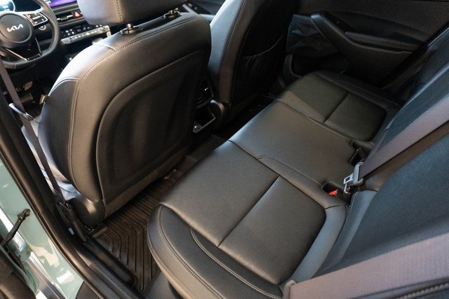 Used 2024 Kia Seltos SX w/ SX Sunroof Package image 20