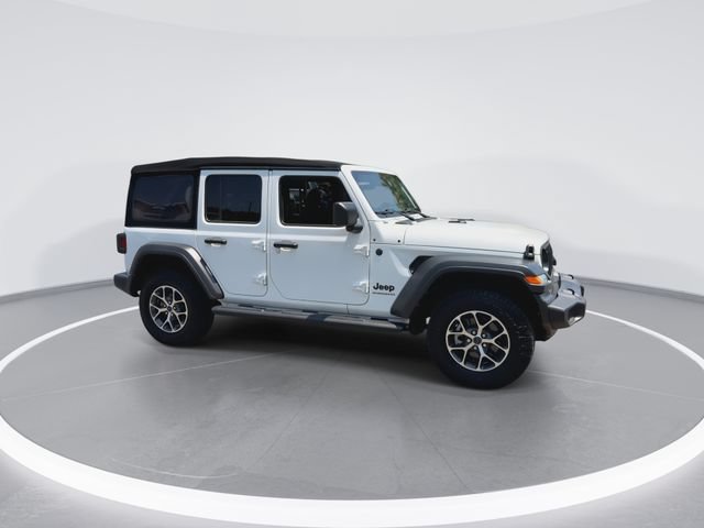 Used 2024 Jeep Wrangler Unlimited Sport AWD/4WD image 2