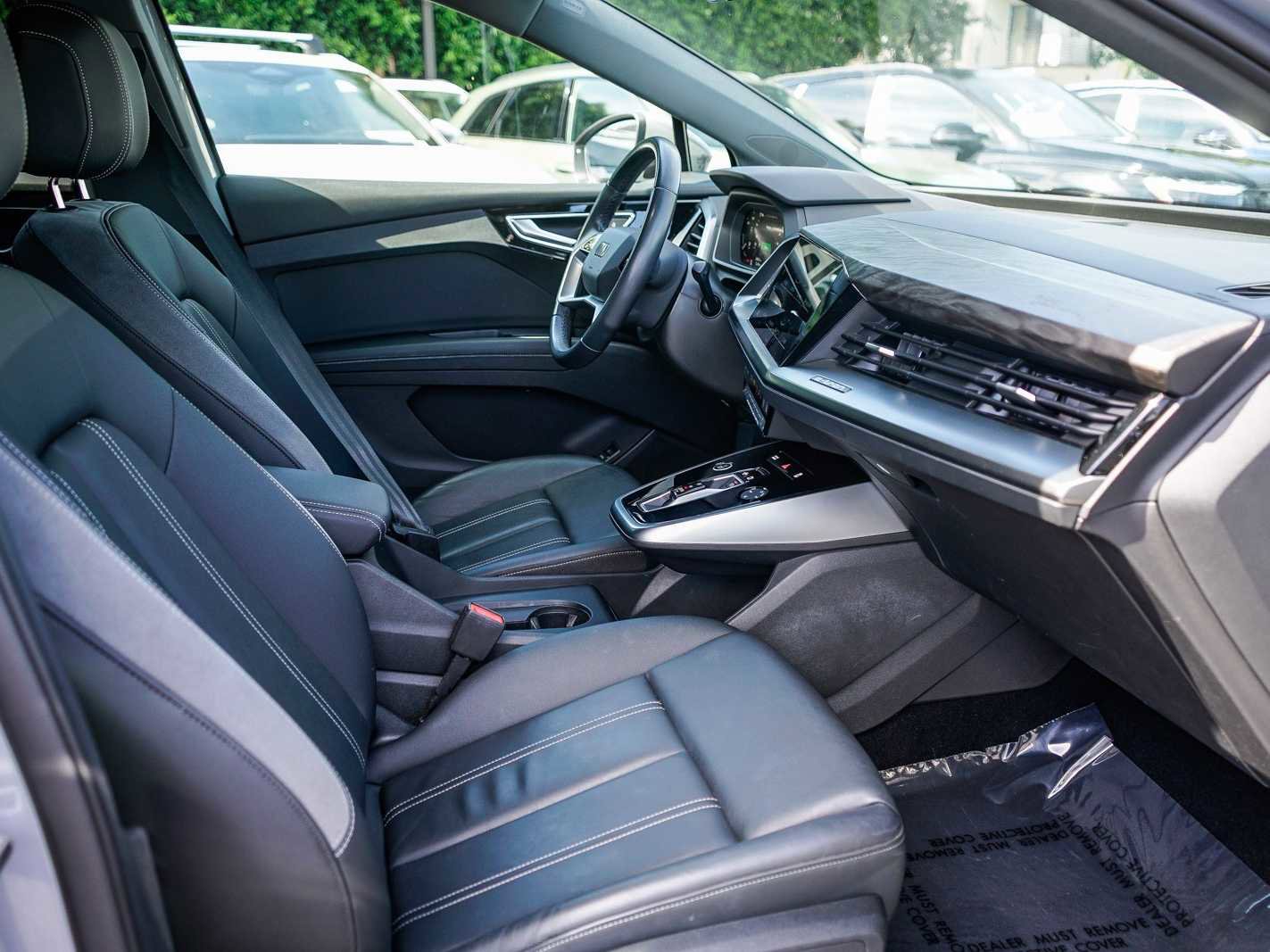 Used 2023 Audi Q4 e-tron Premium w/ Convenience Package image 16