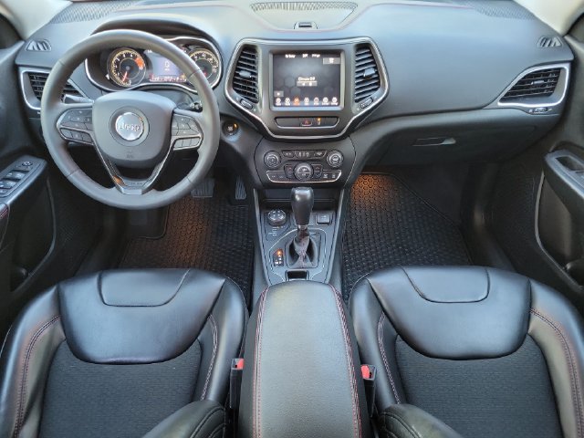 Used 2022 Jeep Cherokee Trailhawk AWD/4WD image 25