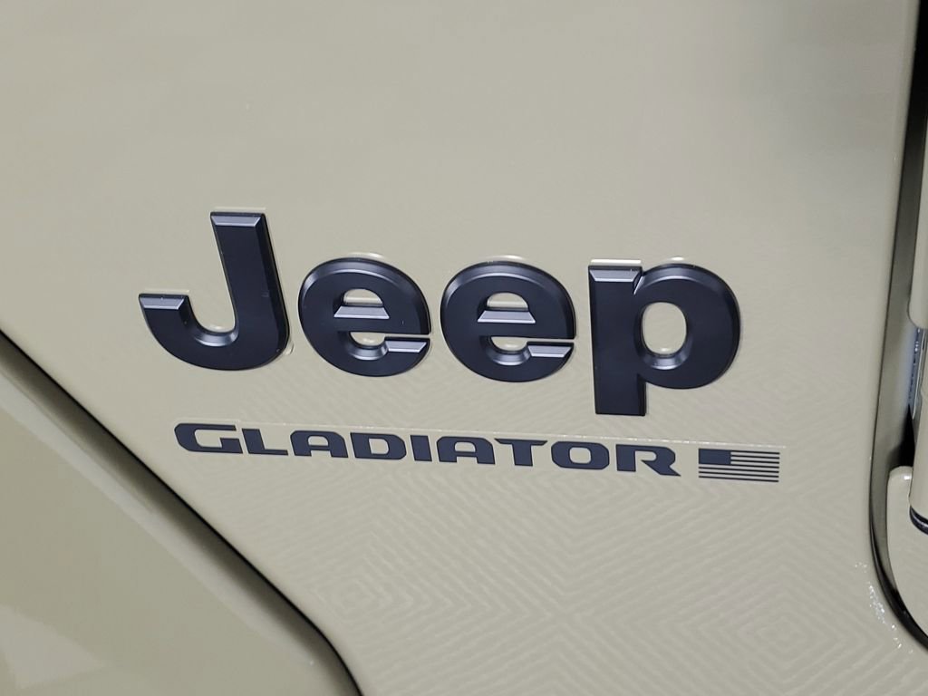 New 2025 Jeep Gladiator Willys image 10