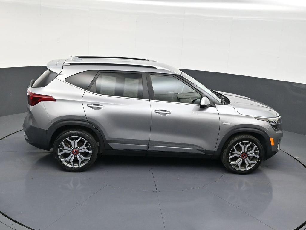 Used 2023 Kia Seltos SX image 17