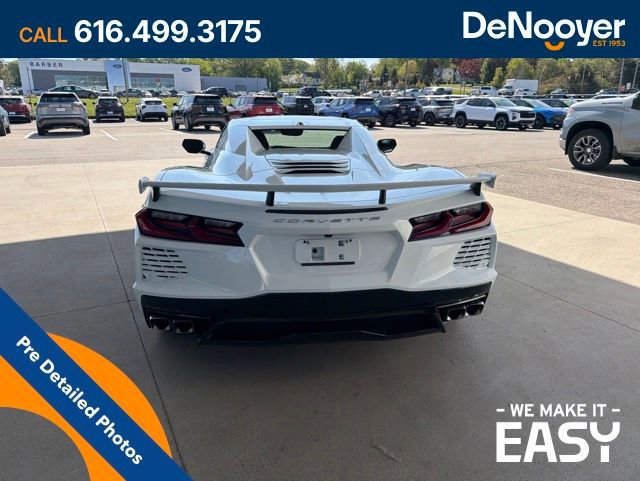 Used 2025 Chevrolet Corvette Stingray Premium Conv w/ Z51 Performance Package RWD image 5