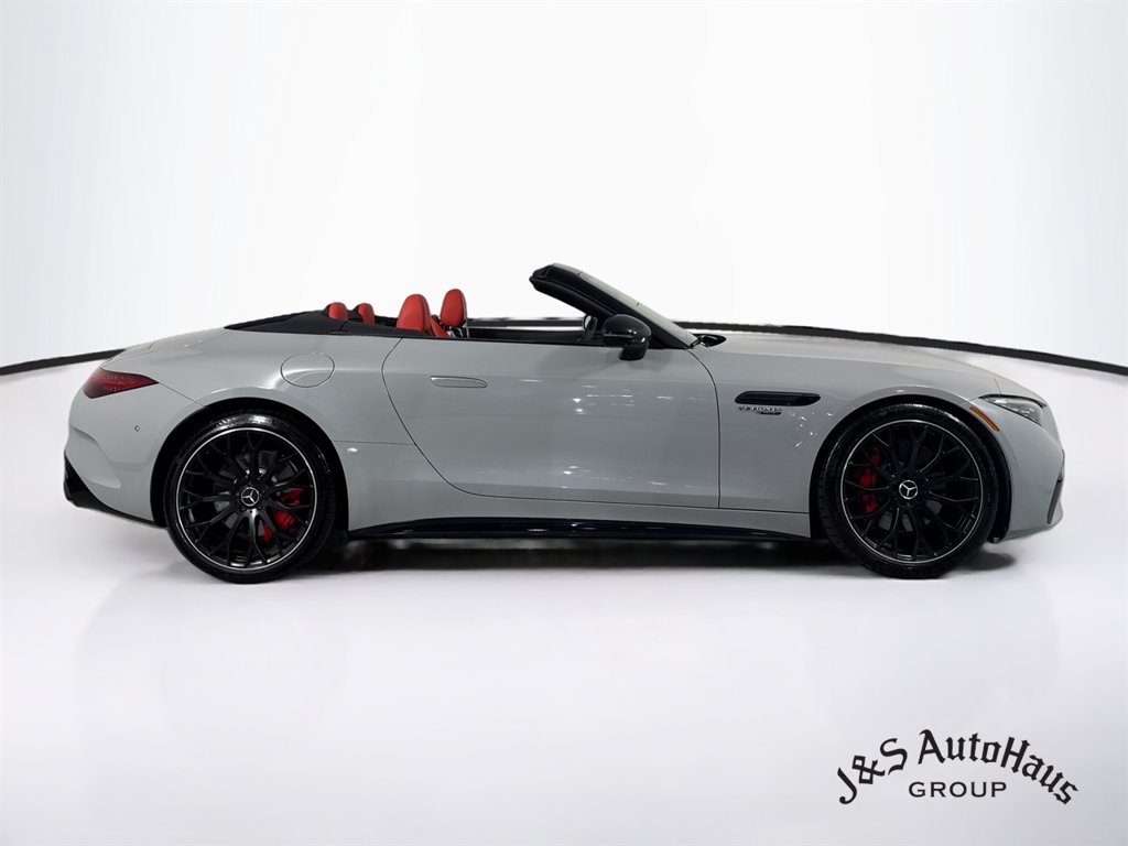 Used 2022 Mercedes-Benz SL 55 AMG 4MATIC w/ Driver Assistance Package image 8