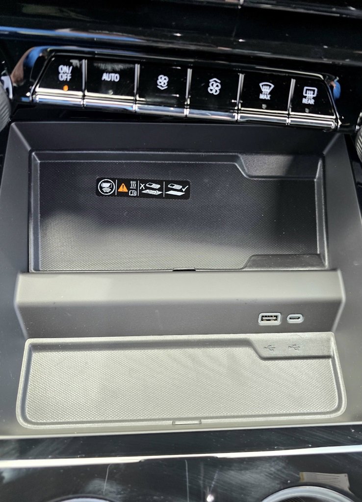 New 2025 Chevrolet Tahoe Premier w/ Sun And Tow Package image 38