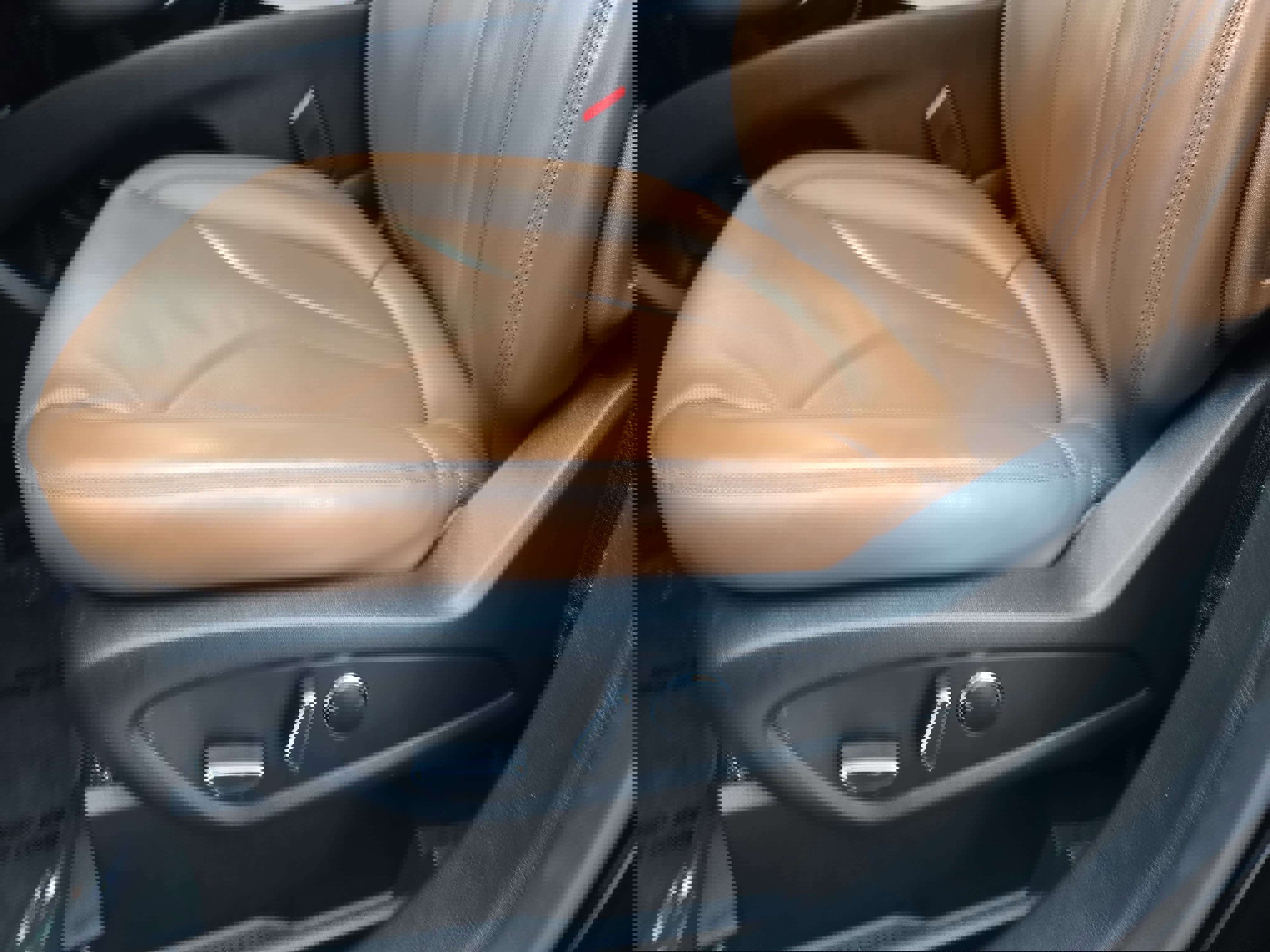 Used 2023 Lincoln Nautilus Reserve image 29