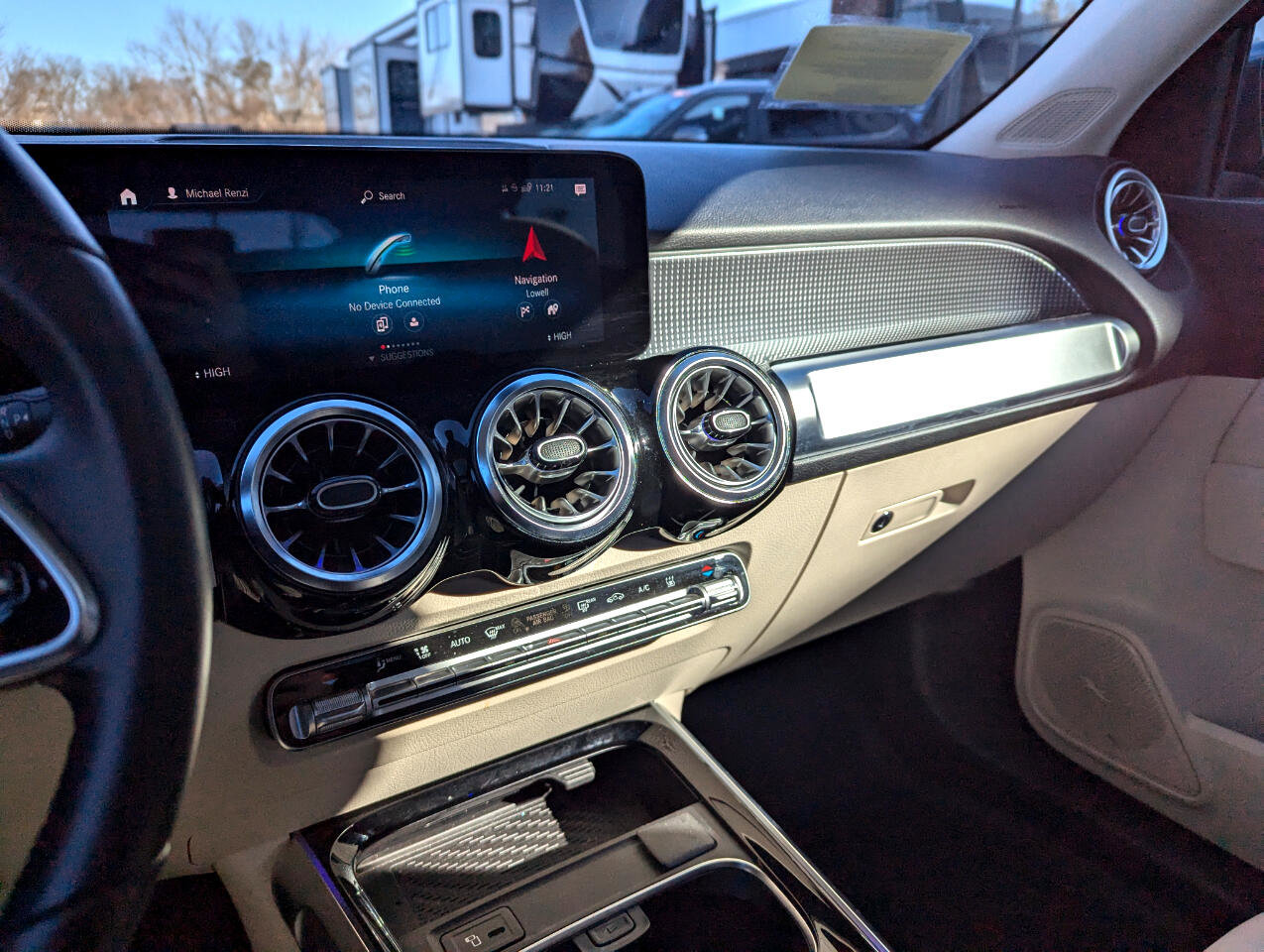 Used 2022 Mercedes-Benz EQB 300 4MATIC image 21