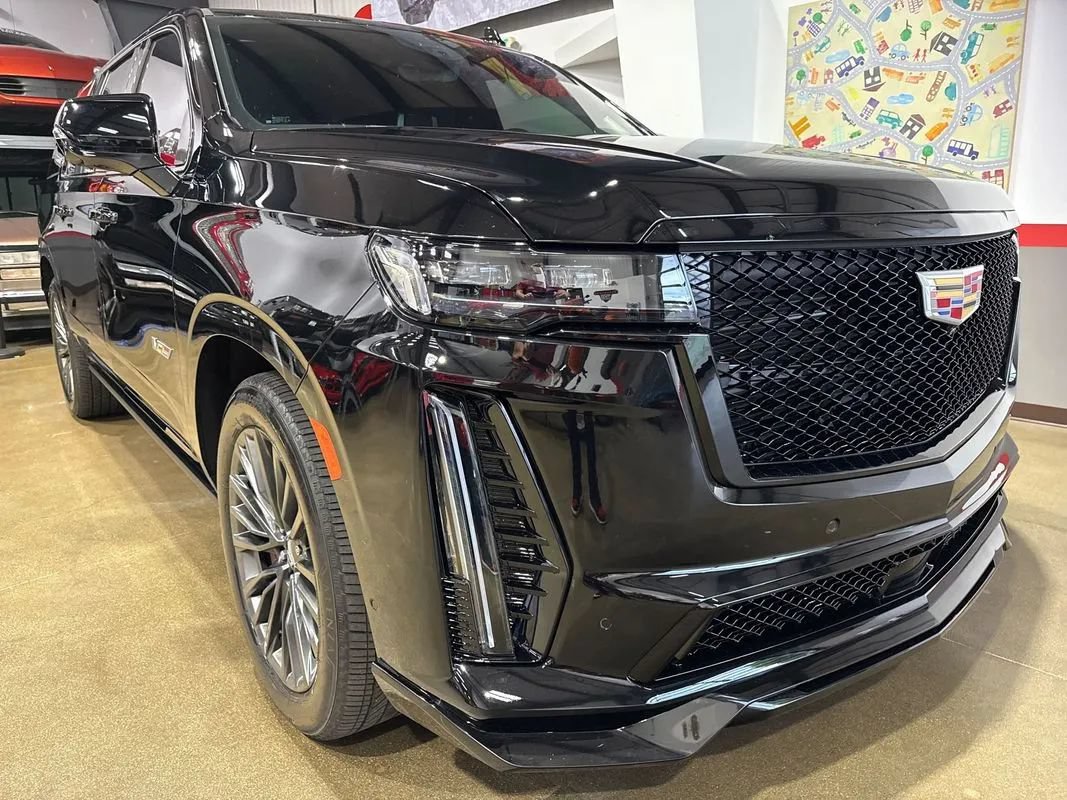 Used 2023 Cadillac Escalade ESV V AWD/4WD image 58
