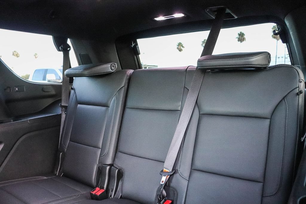 Used 2021 Chevrolet Tahoe Z71 w/ Z71 Signature Package AWD/4WD image 23