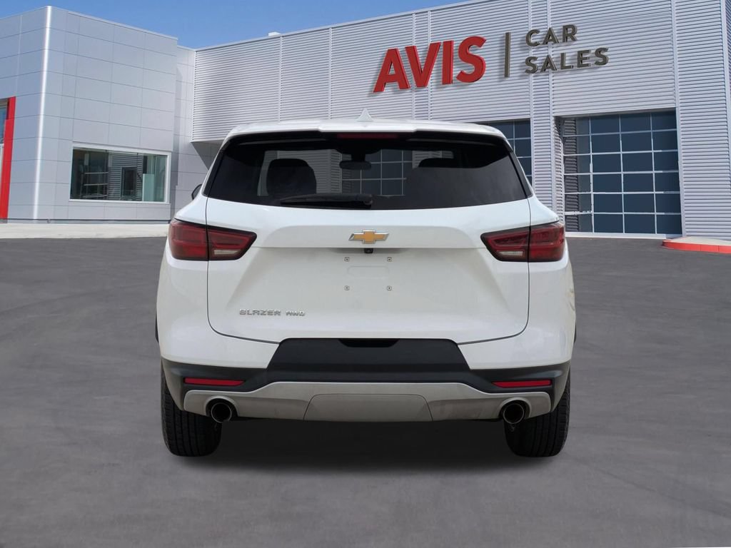 Used 2025 Chevrolet Blazer LT AWD/4WD image 7