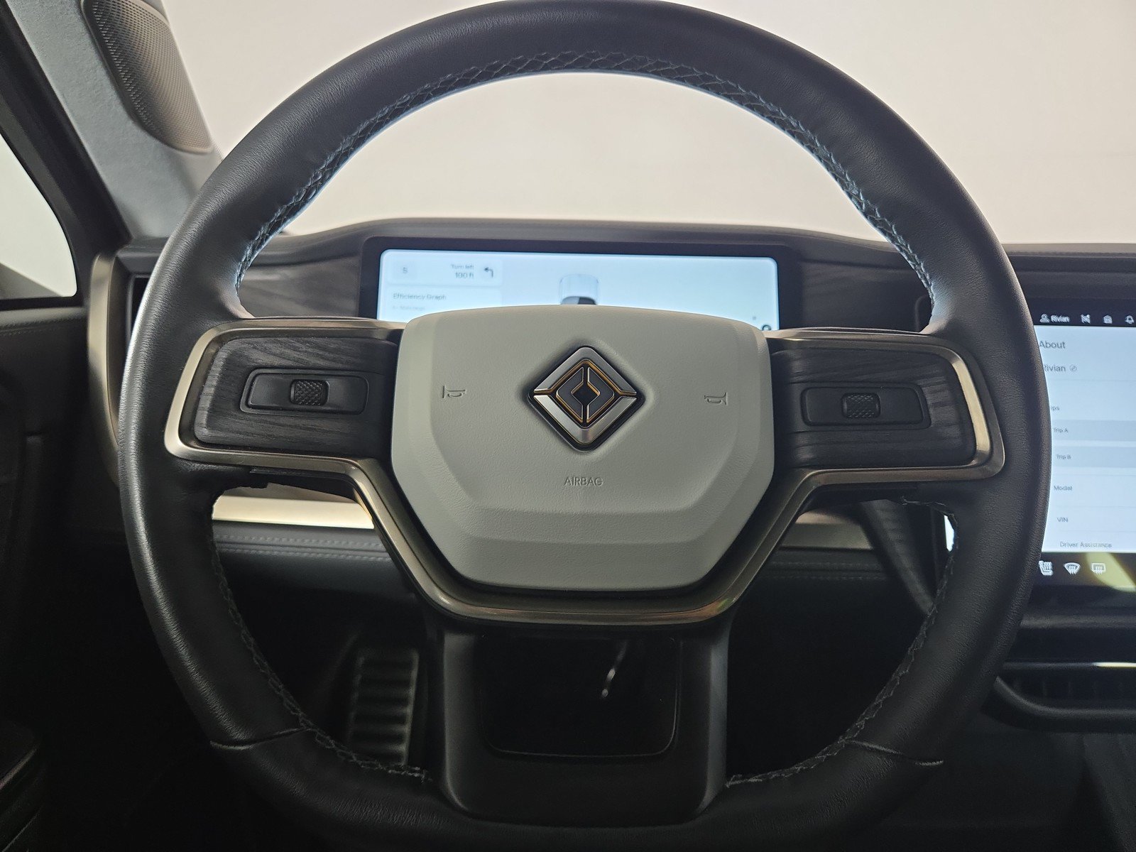 Used 2024 Rivian R1T Adventure AWD/4WD image 26