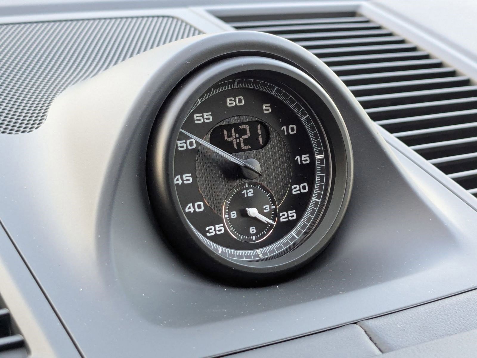 New 2026 Porsche Macan S image 21