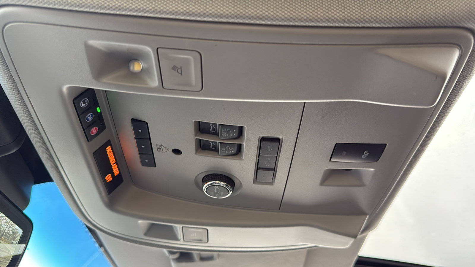 Used 2018 Cadillac Escalade Luxury image 27