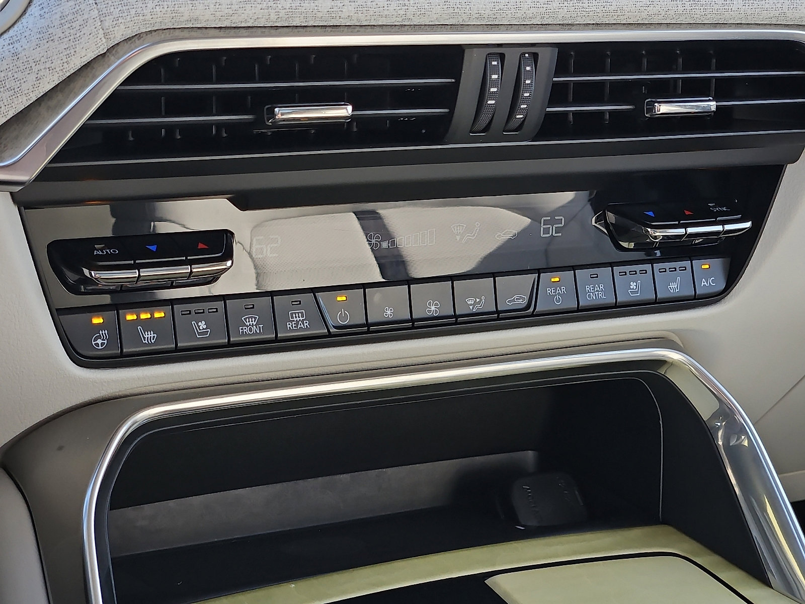 Used 2025 MAZDA CX-90 3.3 Turbo S w/ Premium Plus image 16