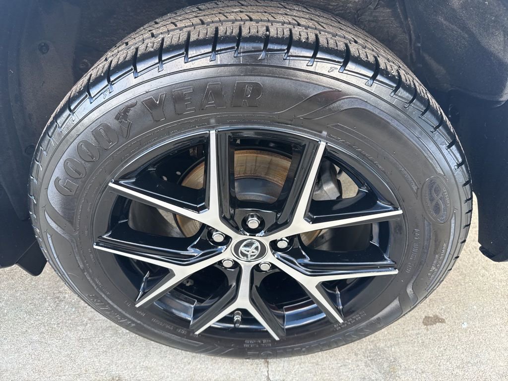 Used 2016 Toyota RAV4 SE image 55