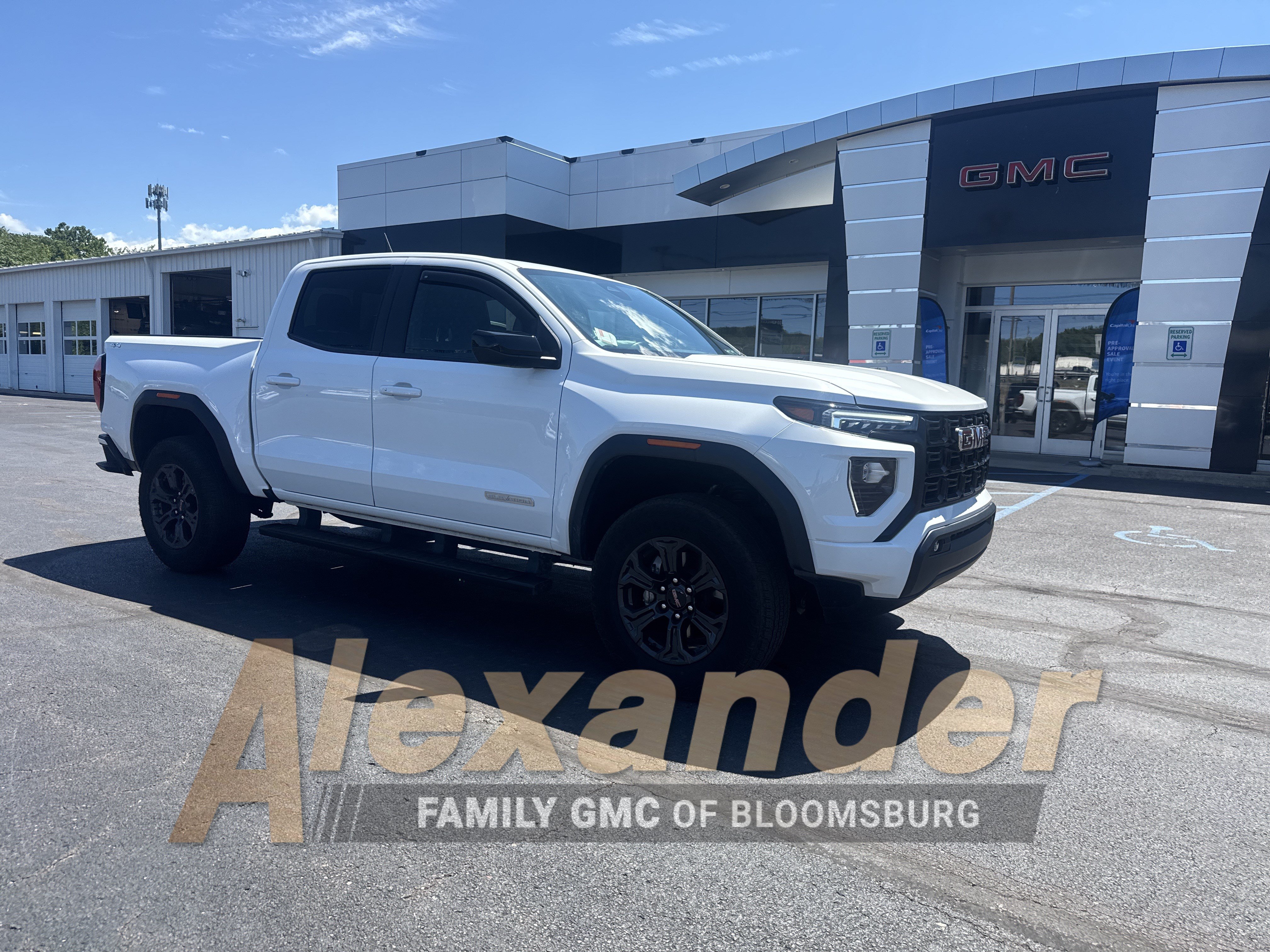 Used 2024 GMC Canyon Elevation w/ Convenience Package AWD/4WD image 1