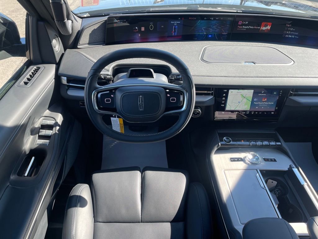 New 2026 Lincoln Navigator L Reserve w/ Jet Appearance Package image 6