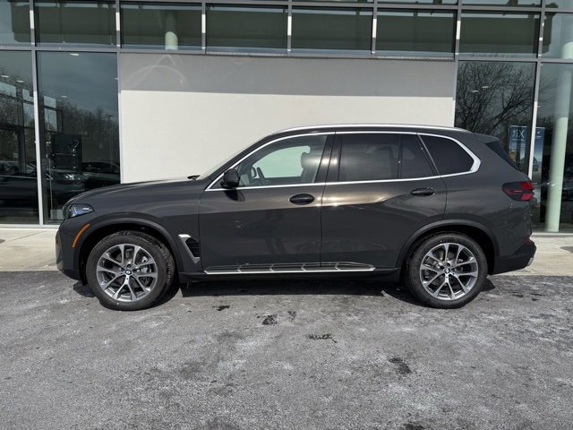 Used 2025 BMW X5 xDrive40i w/ Climate Comfort Package image 1
