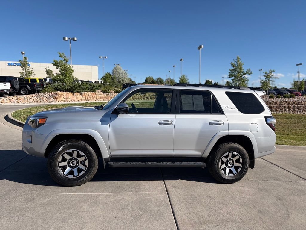 Used 2024 Toyota 4Runner TRD Off-Road Premium AWD/4WD image 5