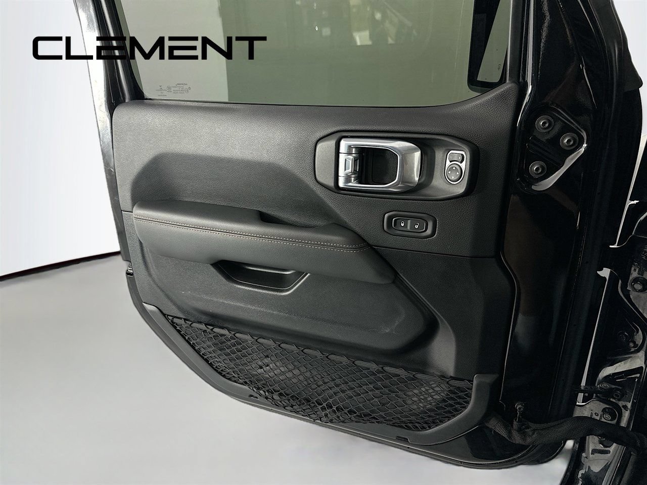 Used 2021 Jeep Gladiator Mojave AWD/4WD image 27