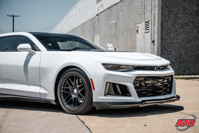 Used 2018 Chevrolet Camaro ZL1 RWD image 52