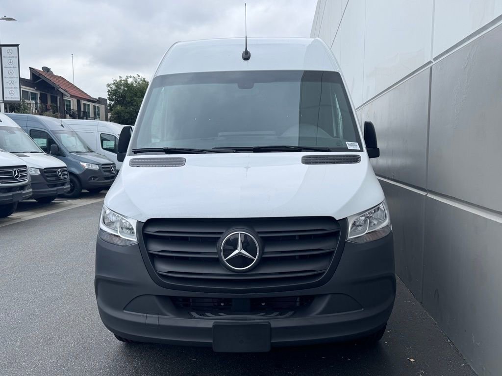 Used 2024 Mercedes-Benz eSprinter 170 Cargo image 6