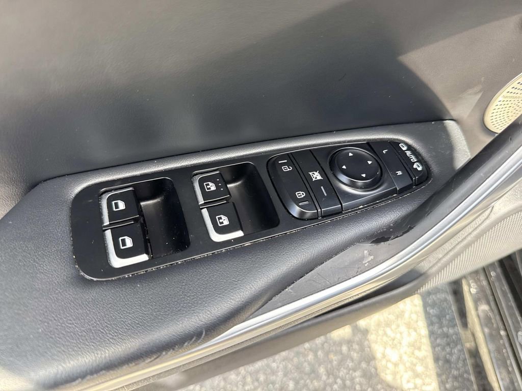 Used 2020 Kia Stinger GT2 RWD image 23