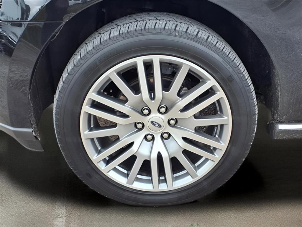 Used 2024 Ford Expedition Limited image 21