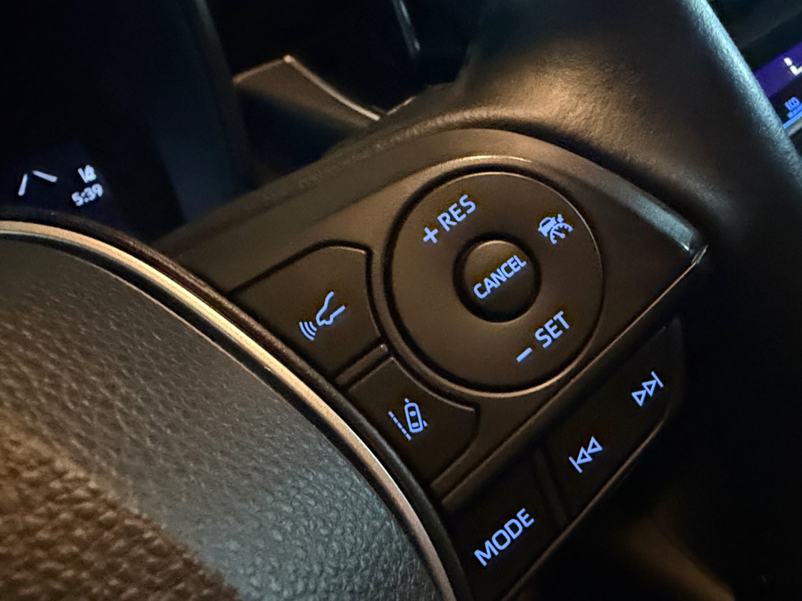 Used 2022 Toyota Corolla SE FWD image 24