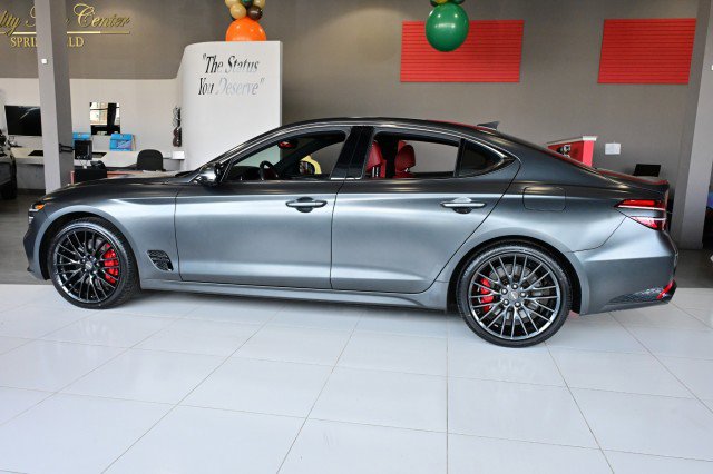 Used 2022 Genesis G70 3.3T Launch Edition image 8
