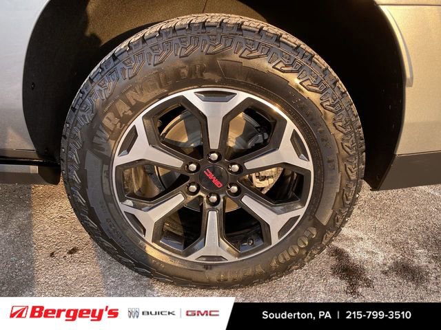 New 2026 GMC Yukon XL AT4 w/ AT4 Premium Plus Package image 36