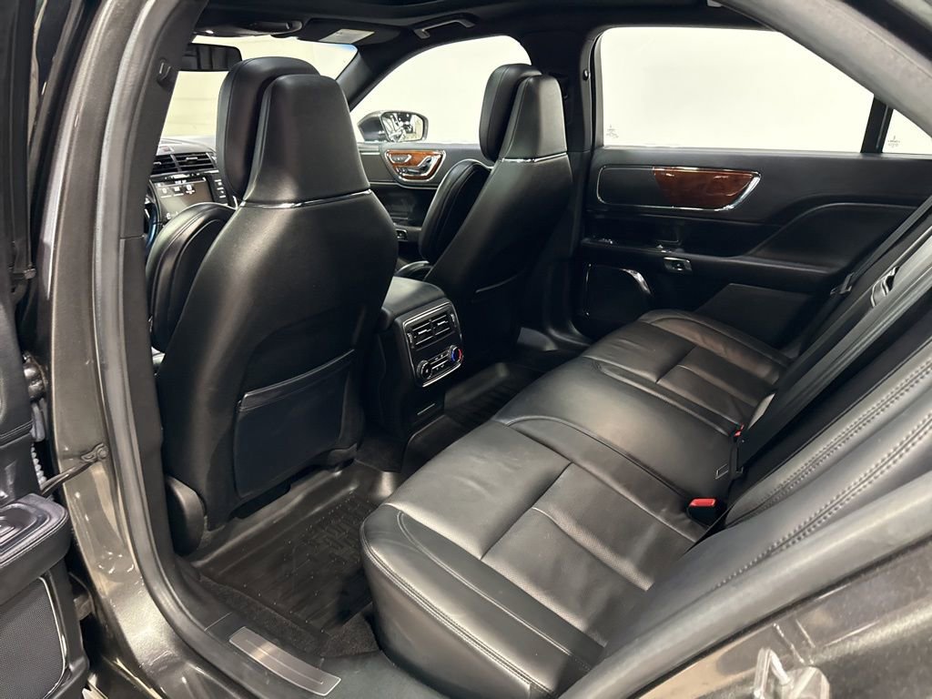 Used 2017 Lincoln Continental Reserve AWD/4WD image 38